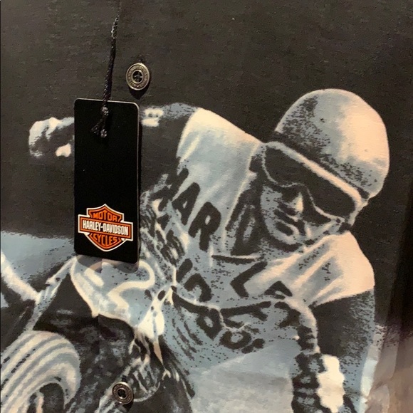 LARGE Men’s Harley-Davidson button up short sleeve - Picture 2 of 6